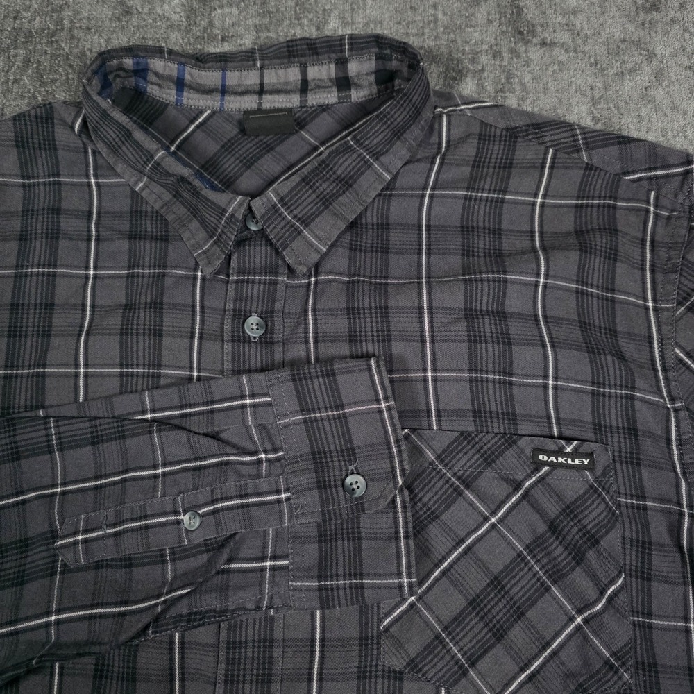 Oakley Mens XXL 2XL Gray Plaid Long Sleeve Button Down Shirt Casual Outdoor
